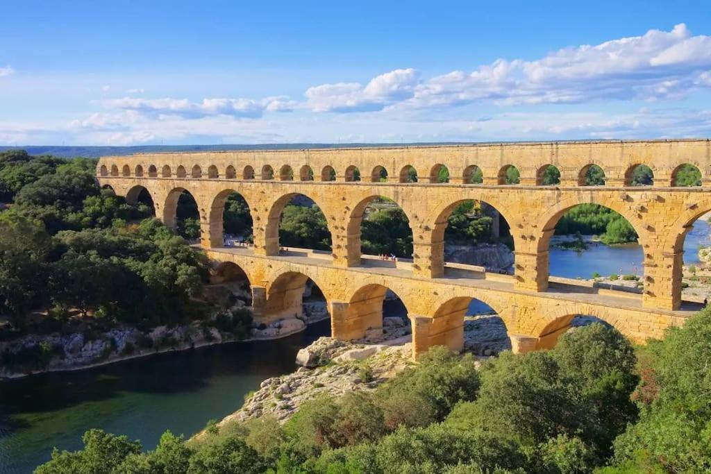 Chez Lydia - Loft Cosy, Depart Canoe A Pied, Proche Pont-Du-Gard Et Uzes Remoulins Exterior foto